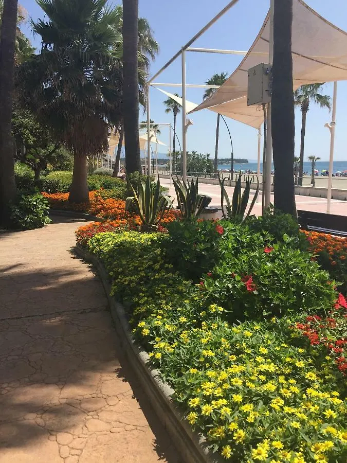 Vista Mar. Playa Cerca. Appartement Estepona Spanje